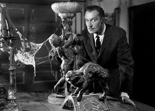 Vincent Price on spooky movie set